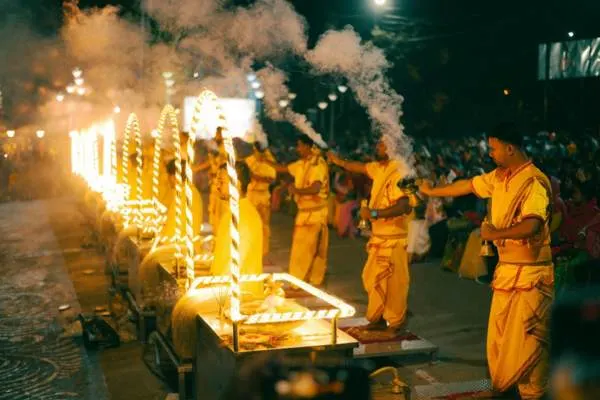 Delhi Agra Varanasi Tour Packages