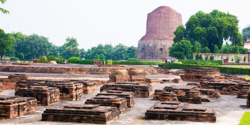 Sarnath (Dhamekh Stupa)